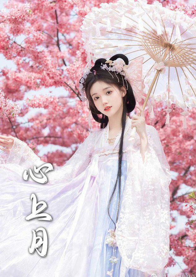 为凰＆心上月
