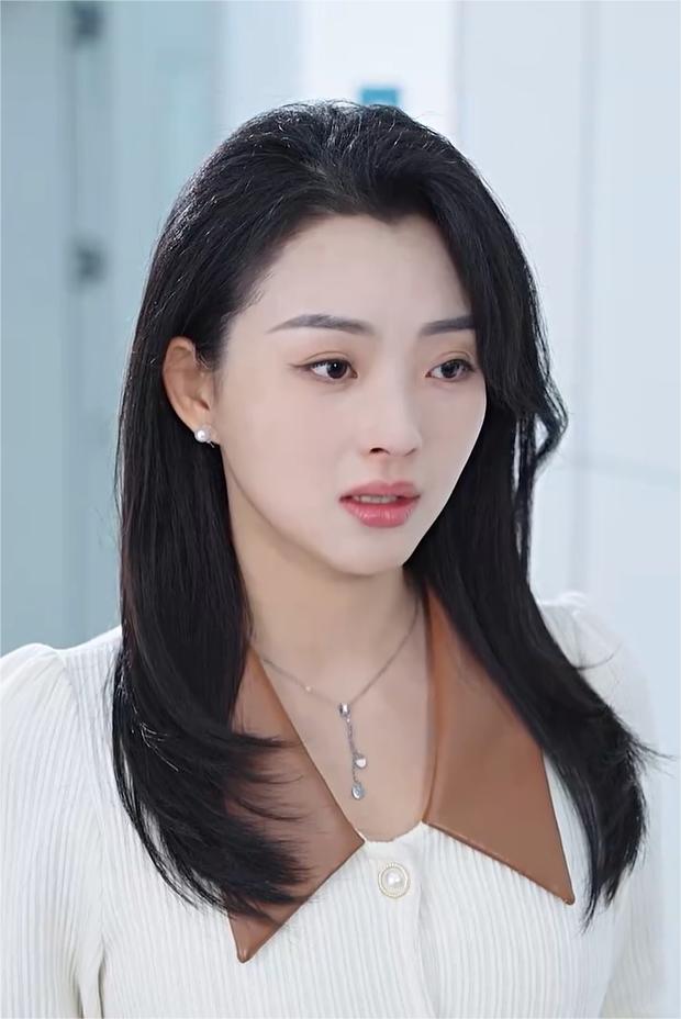 了不起的谢轻轻